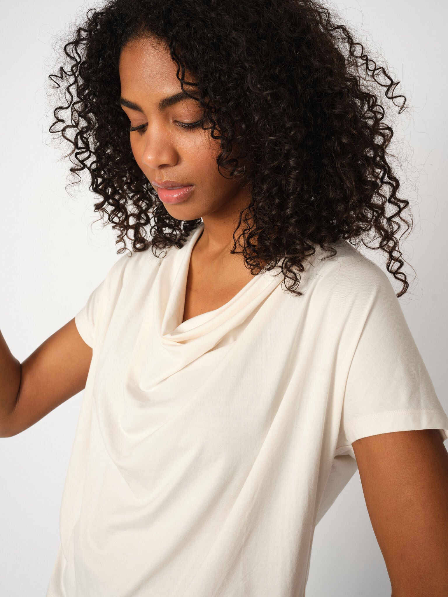 Modelshot / Ecru / Detail